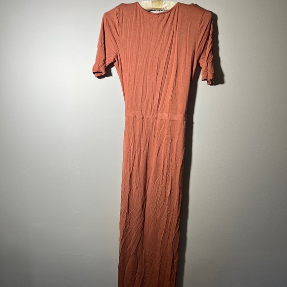 Surplice Midi wrap dress - Picture 5 of 7